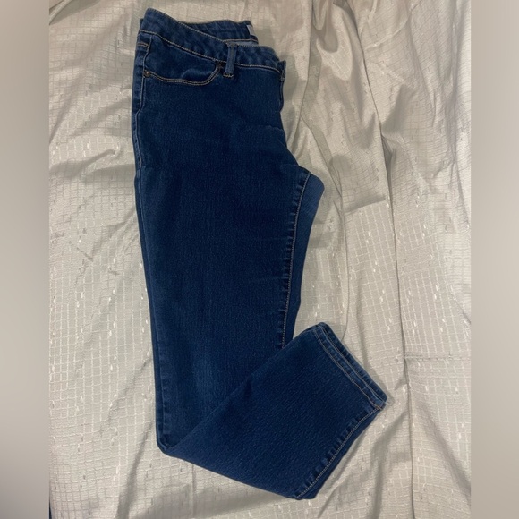 EUC No Boundaries Juniors Blue Jeans - Picture 3 of 9